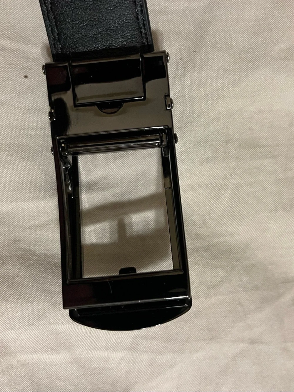 Classic Black Leather Reversible Belt w Brushed Silver Buckle Great condition.